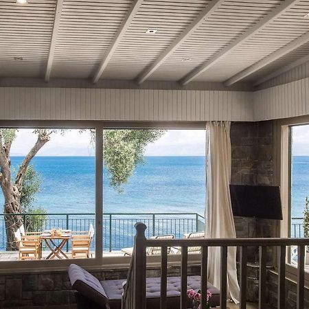 Paul Seafront House Villa Mesongí Екстериор снимка