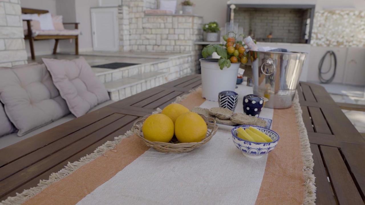 Paul Seafront House Villa Mesongí Екстериор снимка