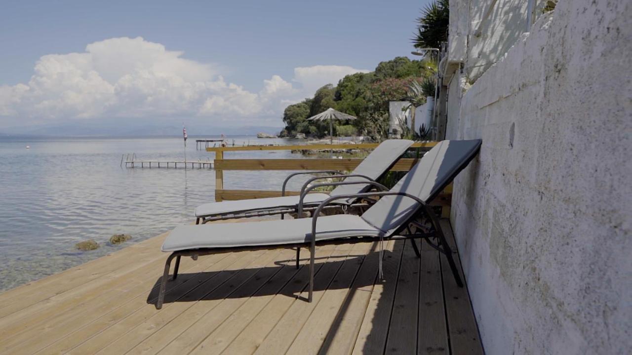 Paul Seafront House Villa Mesongí Екстериор снимка